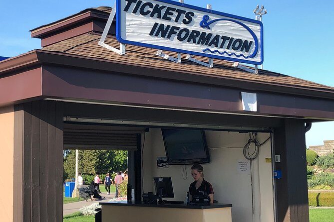 Small-Group Niagara Falls Day Tour from Toronto with Boat and Lunch Options - Niagara City Cruises on the Hornblower route