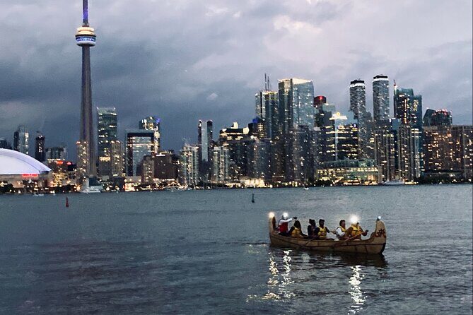 Sunset Canoe Tour of the Toronto Islands - Why the guide stories make the canoe trip feel personal