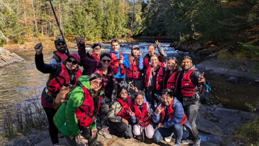 Toronto: Algonquin Park and Ragged Falls Day Trip - Mini-bus comfort, TV programming, and the driver-guide effect