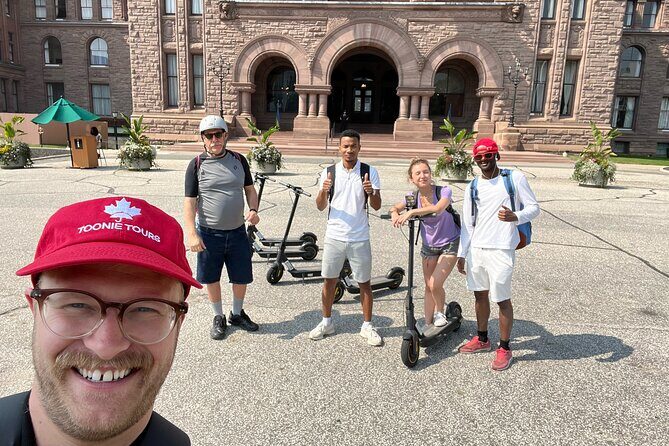 Toronto Discovery District 2hr Walking Tour - Price and time: what $34.99 buys you in 2 hours