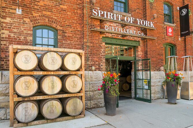 Toronto Distillery District: Whisky Exploration Game and Tour - Key points at a glance