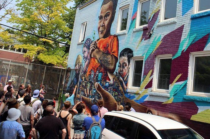 Toronto Graffiti Alley Street Art Walking Tour with an Expert - Learning the local Toronto scene without feeling lost