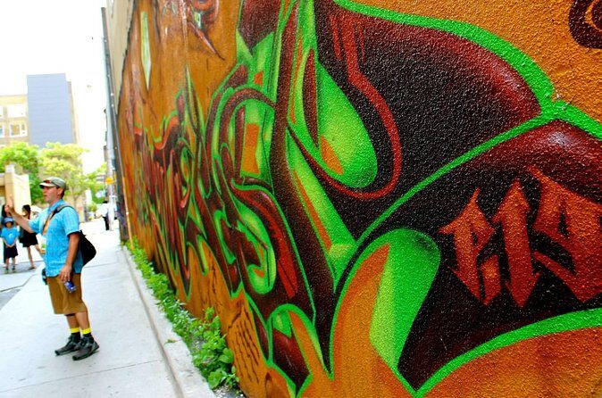 Toronto Graffiti Alley Street Art Walking Tour with an Expert - Photo moments: how to spot the Uber birds and other details