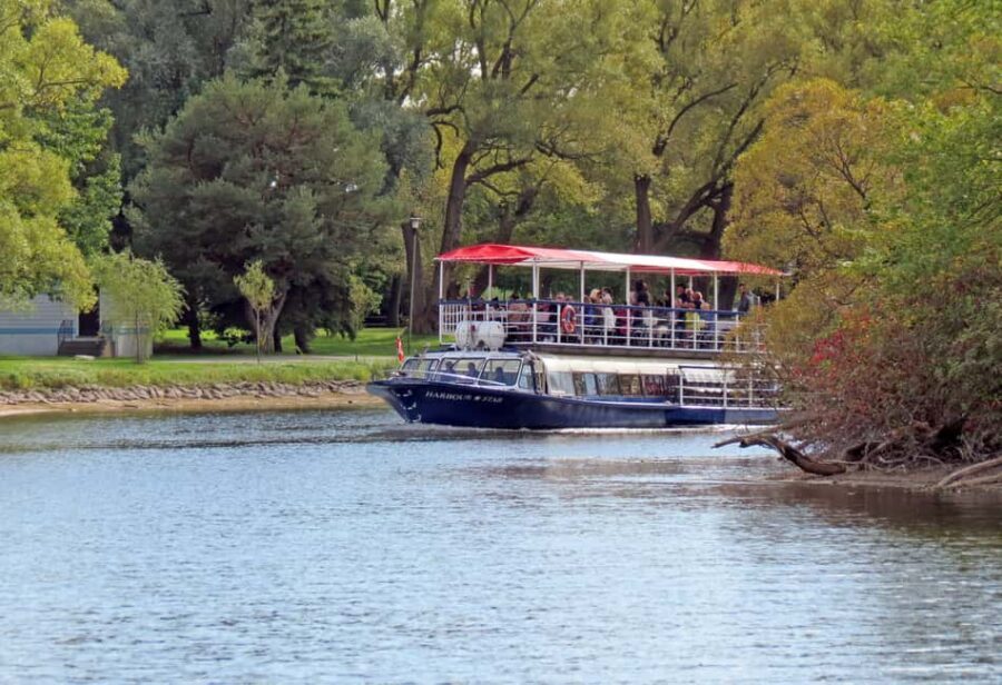 Toronto: Guided Harbour and Islands Sightseeing Cruise - Toronto Islands in About 45 Minutes: Lagoons, Local Culture, and Wildlife-Spotting