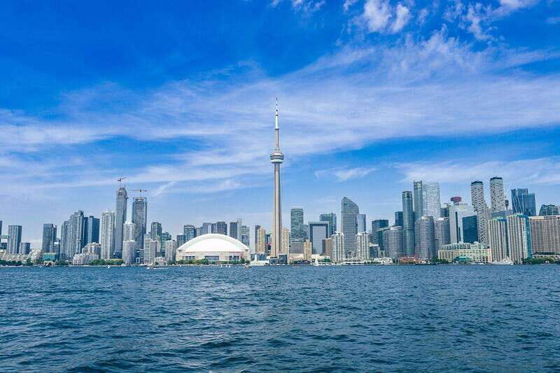 Toronto: Harbor and Islands Sightseeing Cruise - How the live narration works (and how to hear it)