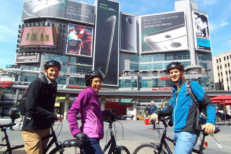 Toronto: Heart of Downtown 3.5-Hour Bike Tour - CN Tower to Royal York and Union Station: The Downtown Spine