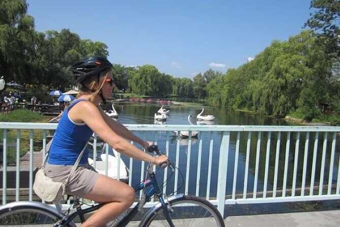 Toronto Islands Morning Bike Tour - Skyline Views, Parks, Beaches, and the Snack Break That Helps