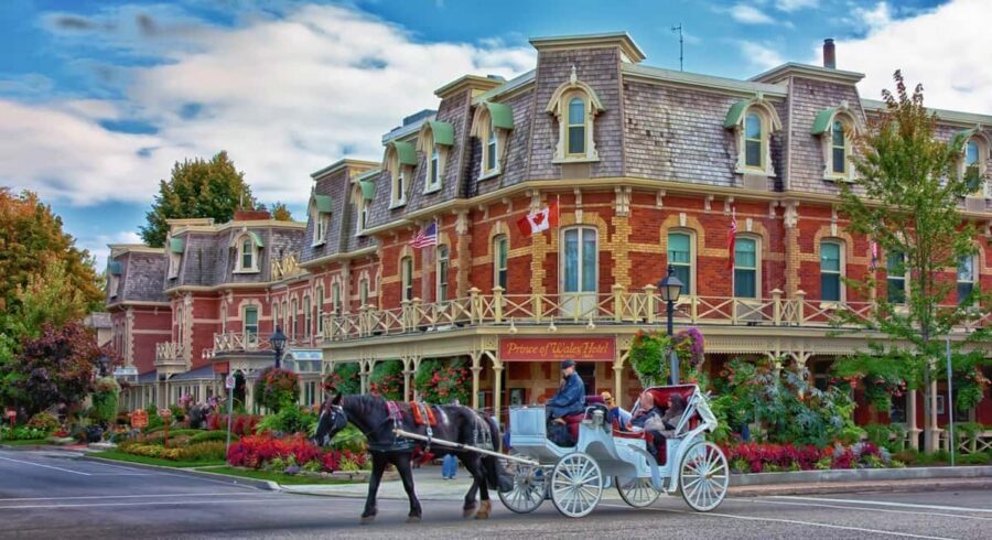 Toronto: Niagara Falls Guided Tour with Winery Stop - Key highlights that make this tour worth your time