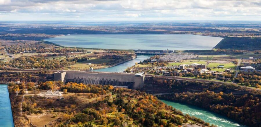 Toronto: Niagara Falls Guided Tour with Winery Stop - Winery stop in the Niagara Region: how to fit it into your priorities