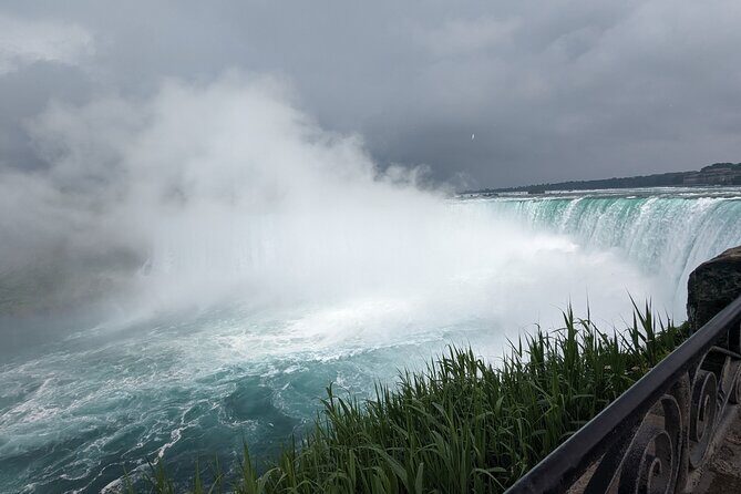 Toronto: Niagara Falls VIP Private Luxury SUV Tour - Journey Behind the Falls (45 minutes) and the water-drop wow factor