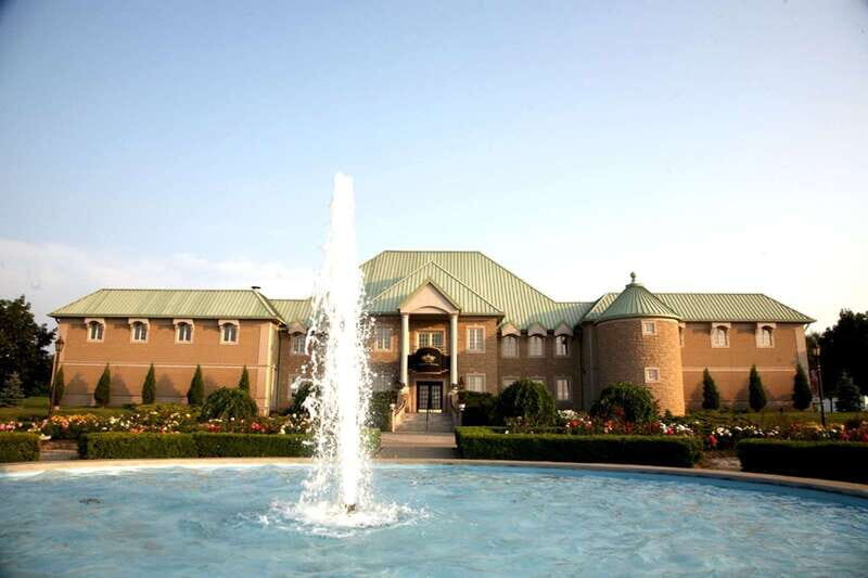 Toronto: Niagara Wineries Tasting Tour & Optional Lunch - Should You Book This Niagara Wineries Tour?