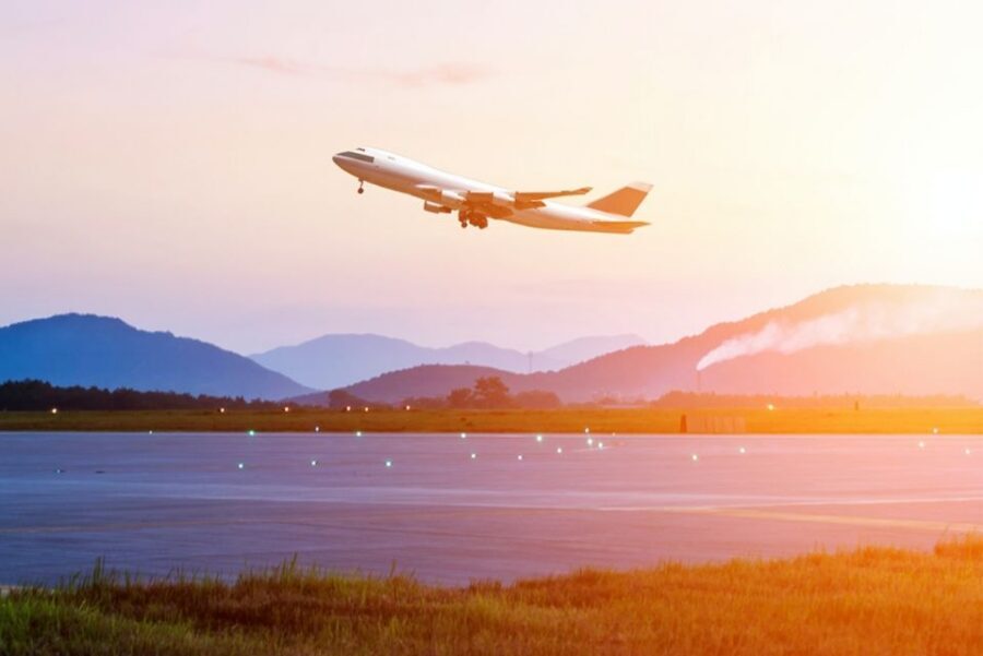 Toronto Pearson Airport: Transfer to/from Niagara Falls - What Happens on the Road: Comfort, Timing, and Luggage Rules