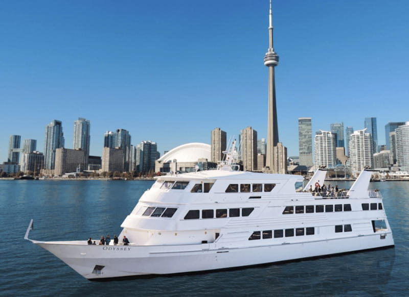 Toronto: Premium Harbor Cruise with Lunch, Brunch, or Dinner - Meal time: brunch buffet vs plated lunch and dinner that are actually made onboard