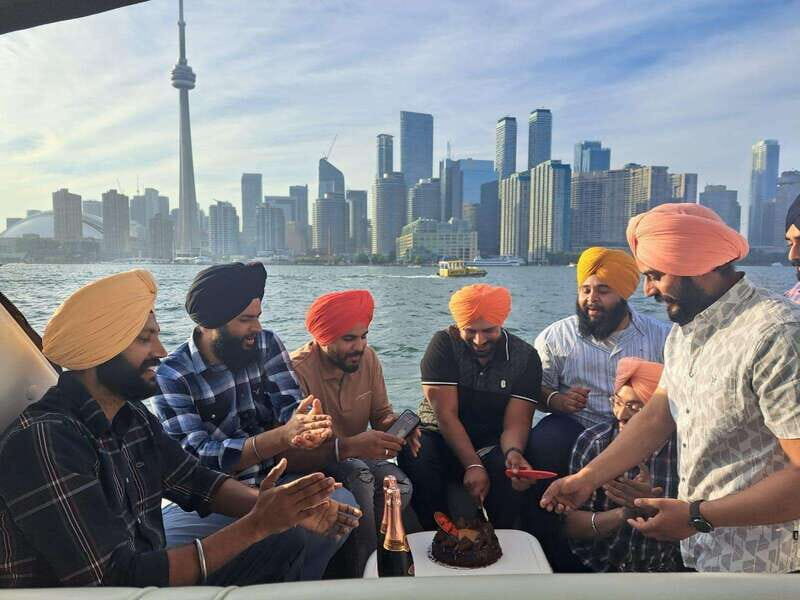 Toronto: Private Luxury Yacht Sightseeing Cruise & Prosecco - Who this cruise is best for (and who should skip it)