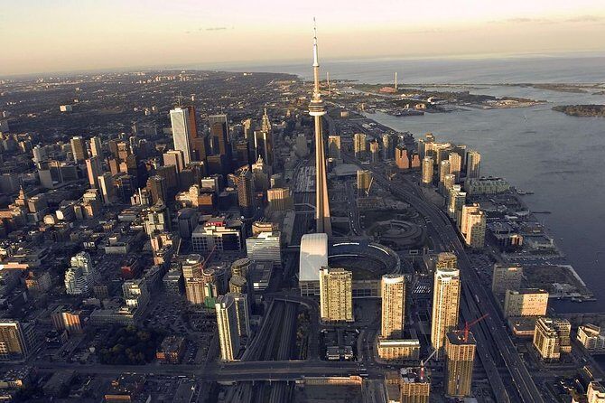 Toronto: Private Walking Tour with a Local - Why a Lokafyer-based walking tour beats a scripted day out