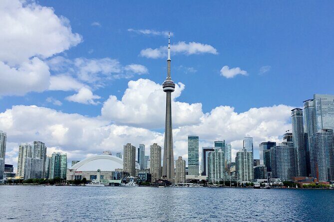 Toronto: Private Walking Tour with a Local - Pace, comfort, and meeting style for a long, walkable city