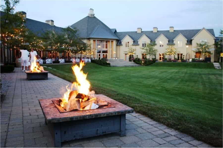 Toronto: Small-Group Niagara Falls Day Trip - Niagara-on-the-Lake and the Winery Tasting Stop