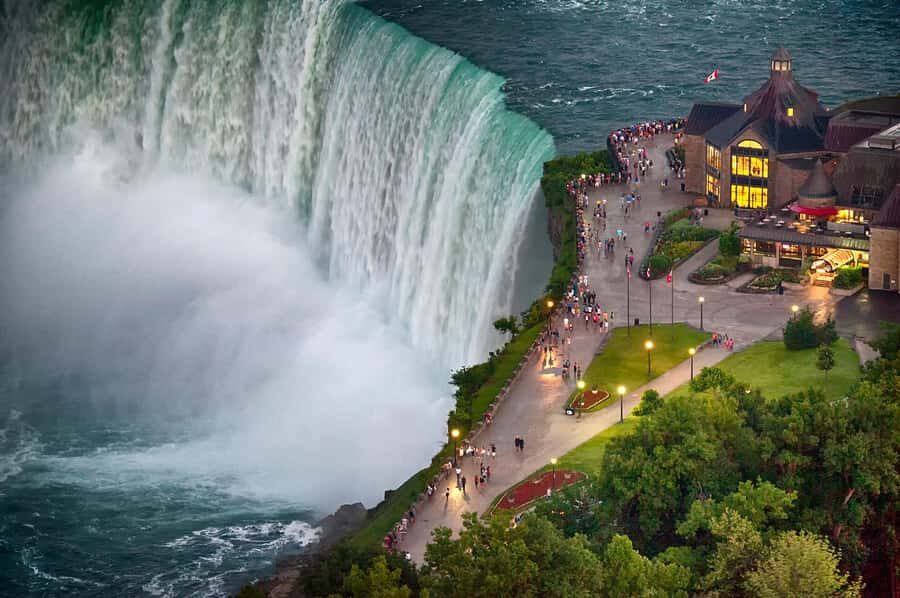 Toronto: Small-Group Niagara Falls Day Trip - Niagara Falls Canadian Side: Guided Time You’ll Actually Use