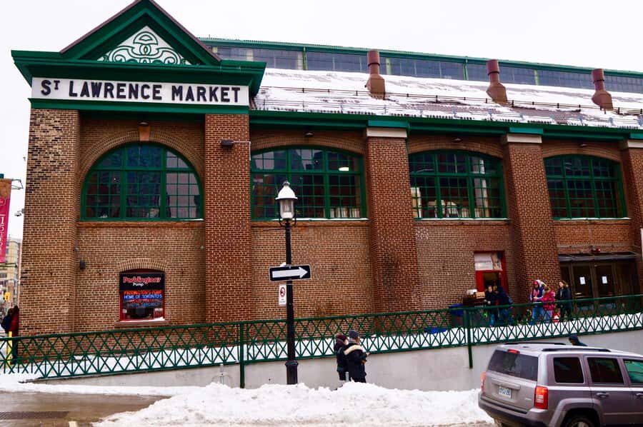 Toronto: St Lawrence Market Food Tour with 6 Tastings - Tortellini in three sauces: Italian comfort food between classics