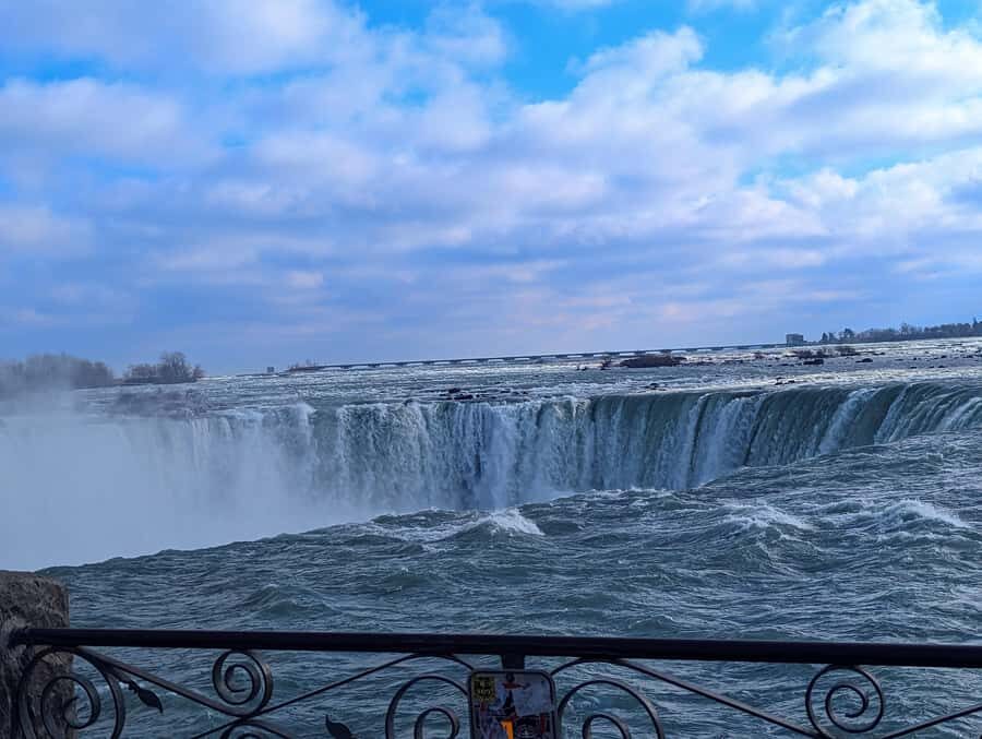 Toronto to Niagara Falls: Evening Tour with Cruise & lights - Light show, fireworks, and Winter Festival of Lights: timing makes it special