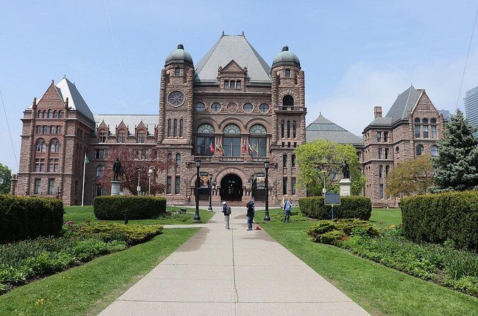 Toronto Walking Tour: Explore Top Sights & Hidden Gems - Price and value: $32 with a pro guide and free stop admissions