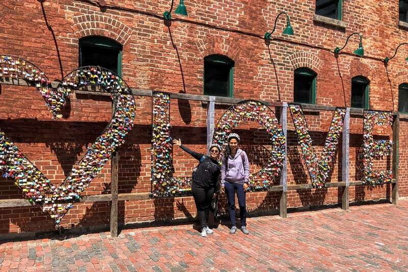 Toronto Waterfront and Islands Guided Bicycle Tour - Toronto Islands by Bike: 75 Minutes of Scenic Time