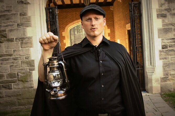 University of Toronto Ghost Tour - Campus Secrets & Spectres - Stop-to-stop rhythm: how the tour flows